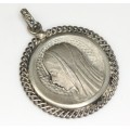 pandant religios Sfanta Maria. argint, souvenir centenar Lourdes, 1958 Franta